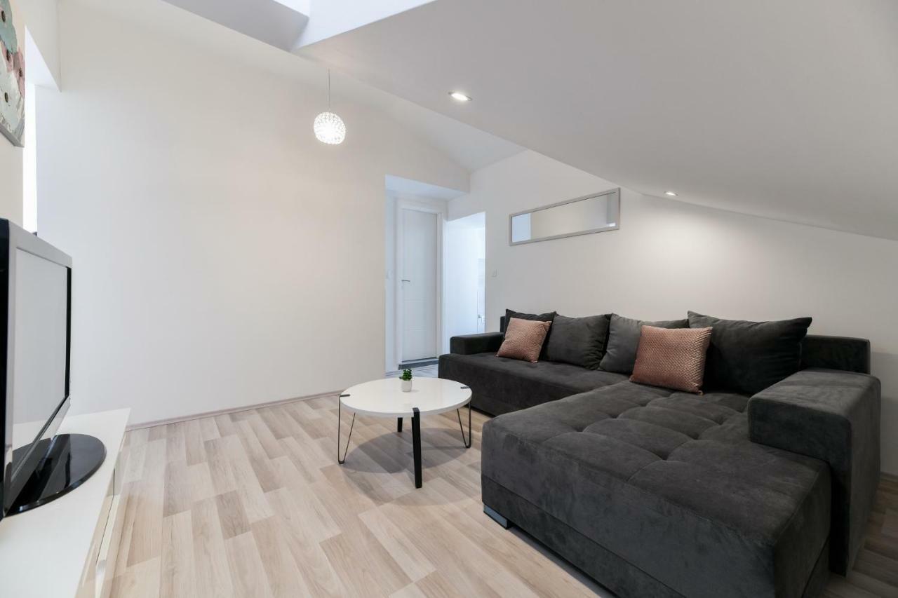 Grey Apartment Old Town Zadar Exterior photo