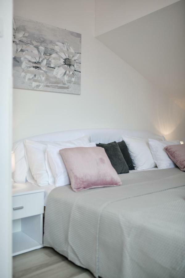Grey Apartment Old Town Zadar Exterior photo