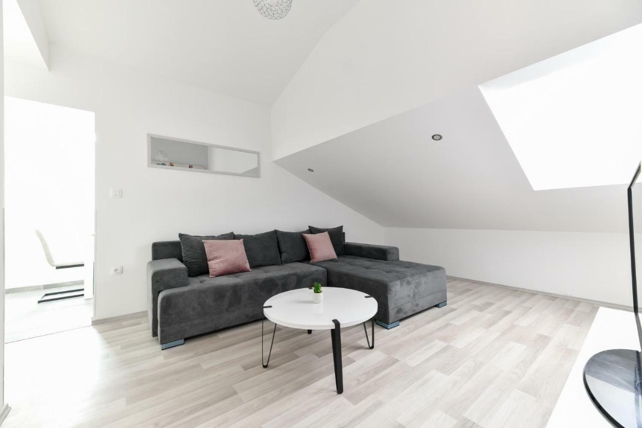Grey Apartment Old Town Zadar Exterior photo